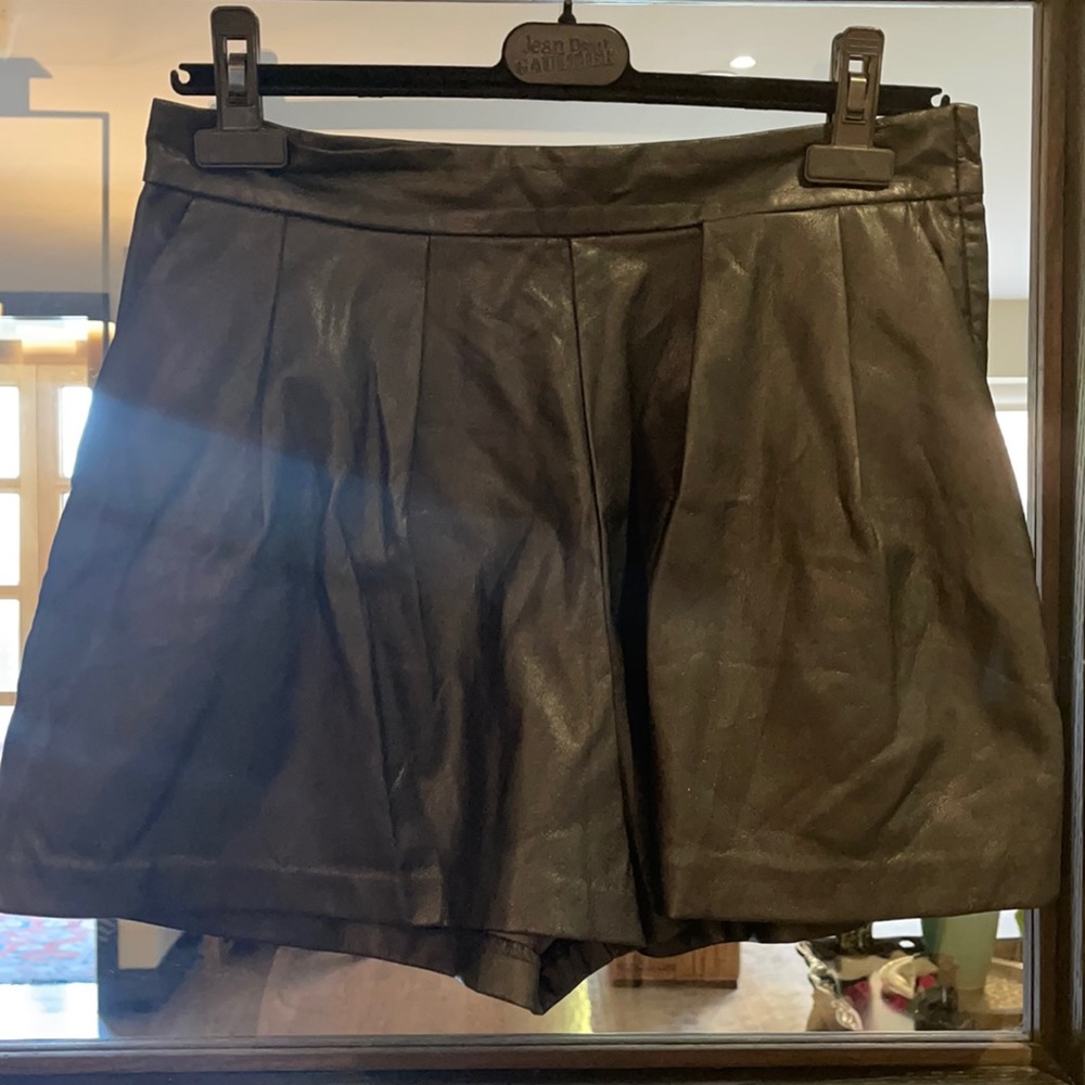 H&M Faux Leather Shorts in Black size 10